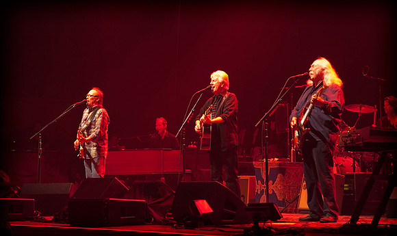 CROSBY STILLS AND NASH